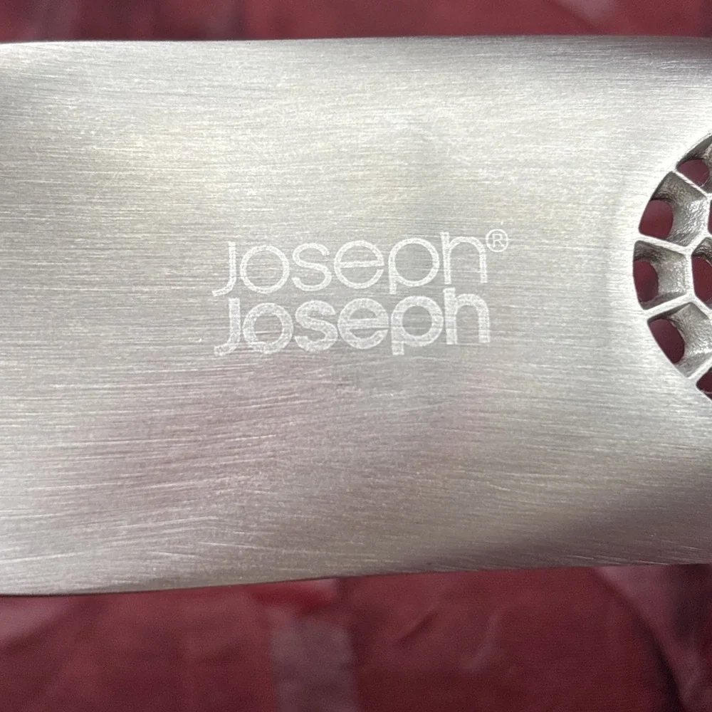 Joseph Joseph Garlic Rocker Crusher Mincer Press Brushed Stainless Steel EUC‎